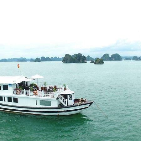 Amira Cruise Hotel Ha Long Esterno foto