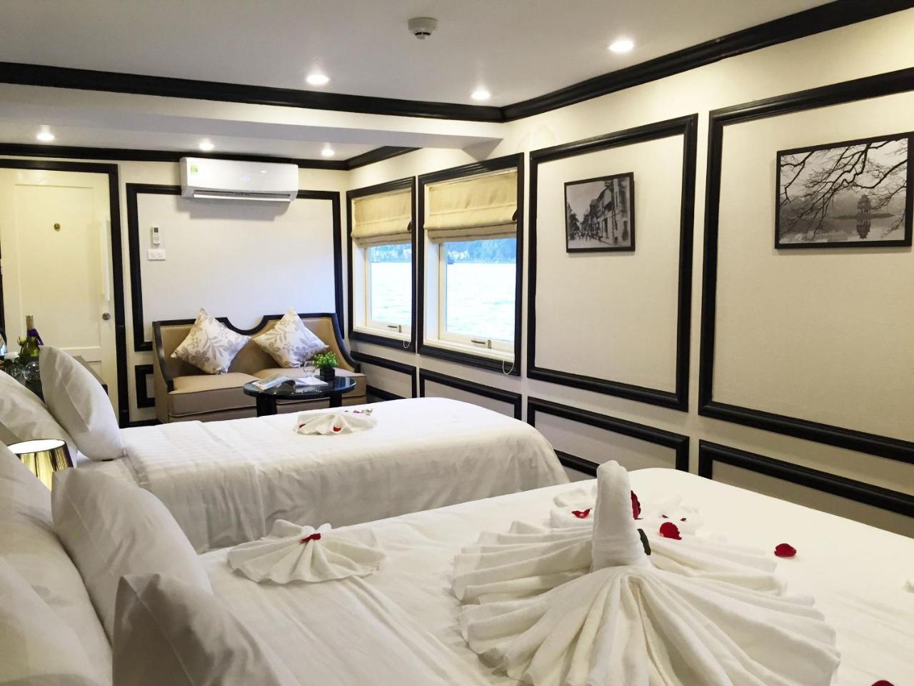 Amira Cruise Hotel Ha Long Esterno foto